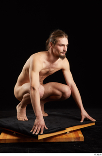 Gruffydd  1 kneeling nude whole body 0008.jpg